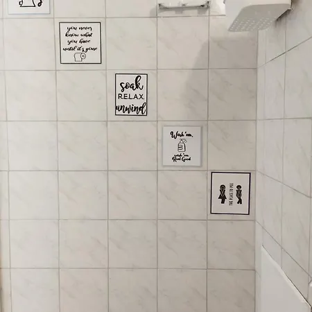 Ta Spitakia